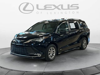 2021 Toyota Sienna XLE