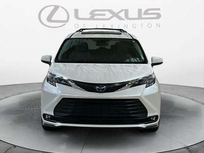 2025 Toyota Sienna XLE