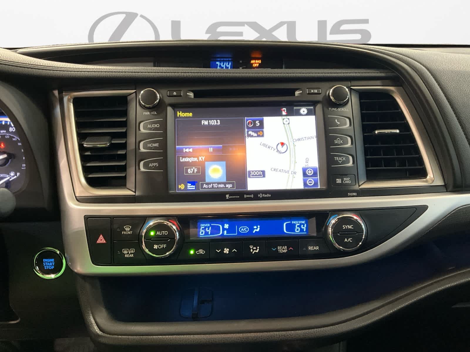 2019 Toyota Highlander SE