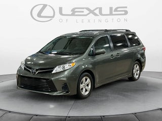 2018 Toyota Sienna LE
