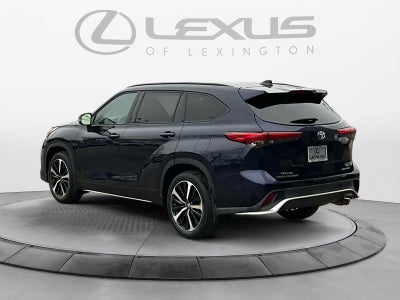 2022 Toyota Highlander XSE