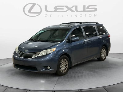 2013 Toyota Sienna XLE