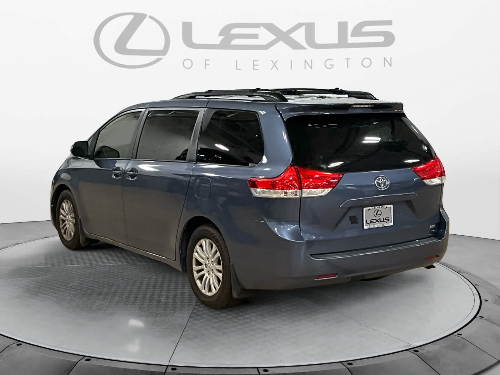 2013 Toyota Sienna XLE