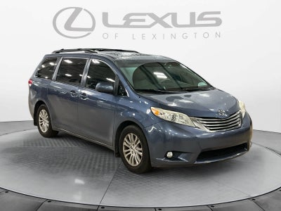 2013 Toyota Sienna XLE