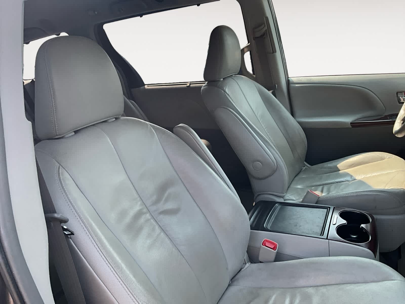 2012 Toyota Sienna XLE