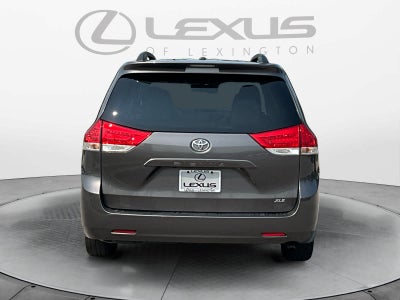 2012 Toyota Sienna XLE