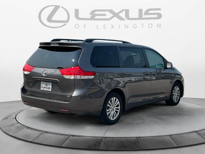 2012 Toyota Sienna XLE