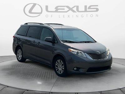 2012 Toyota Sienna XLE