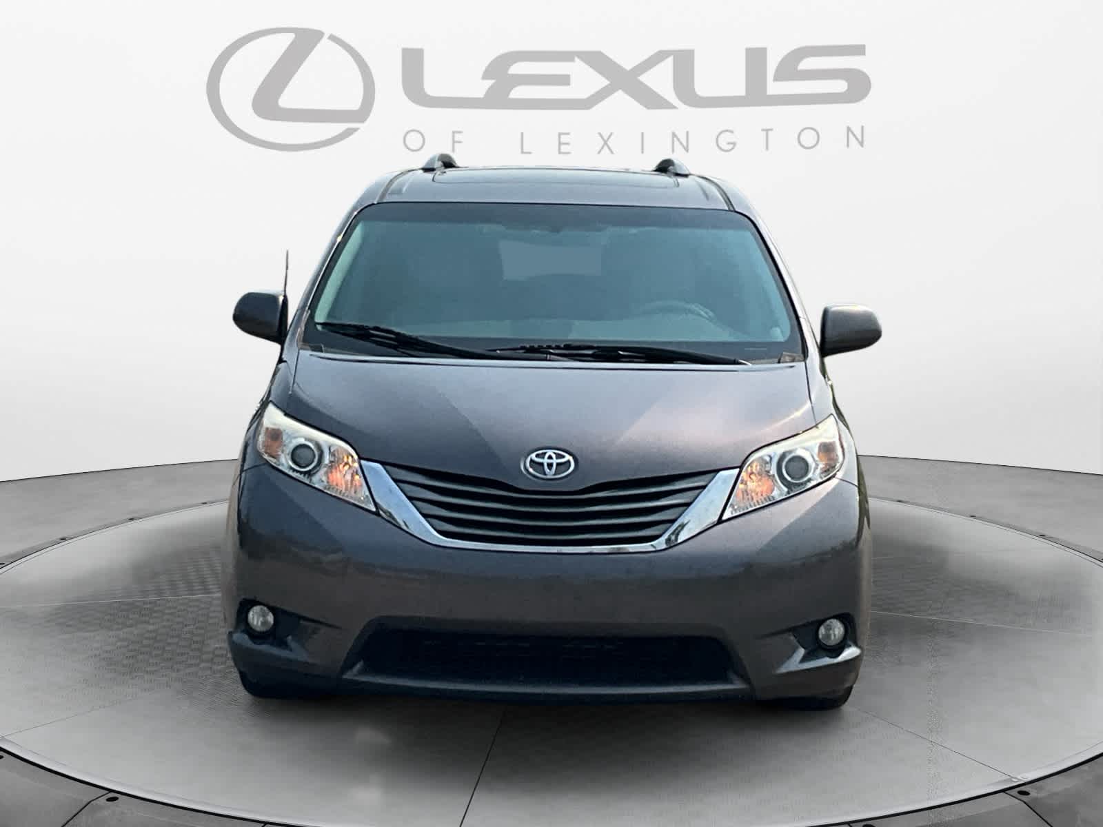 2012 Toyota Sienna XLE