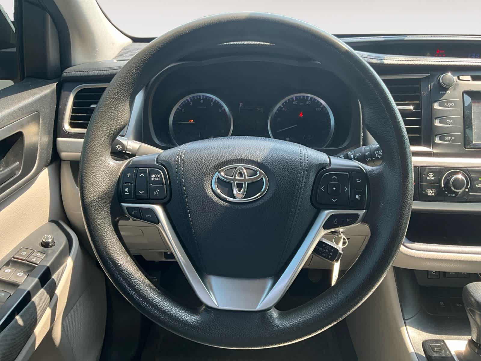 2017 Toyota Highlander LE