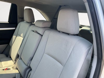 2017 Toyota Highlander LE