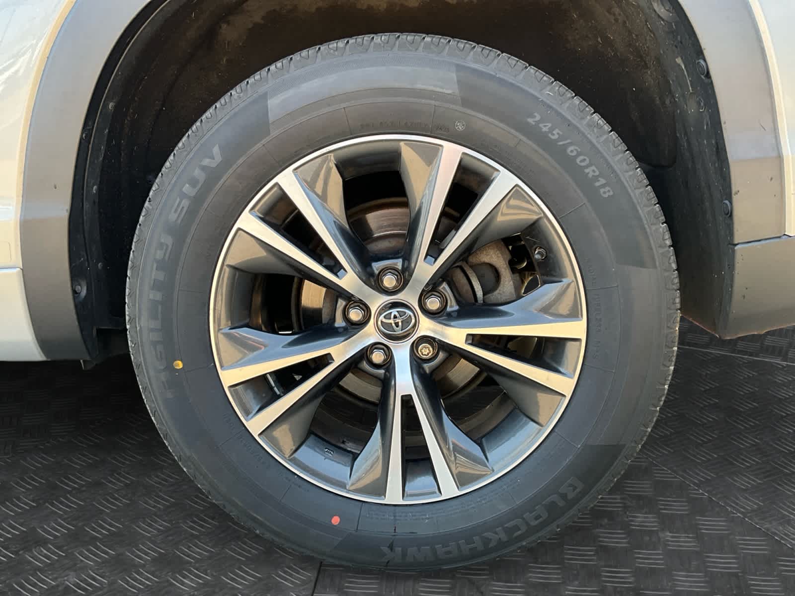 2017 Toyota Highlander LE