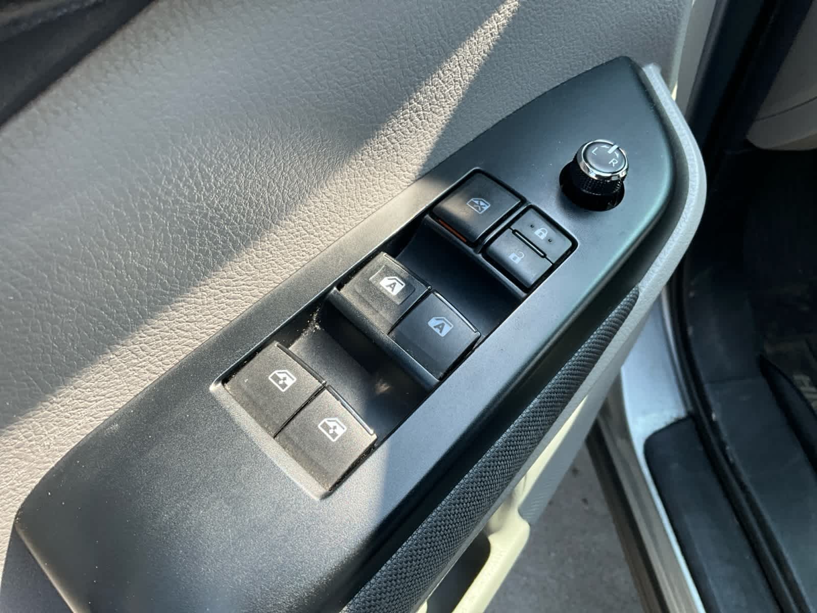 2017 Toyota Highlander LE