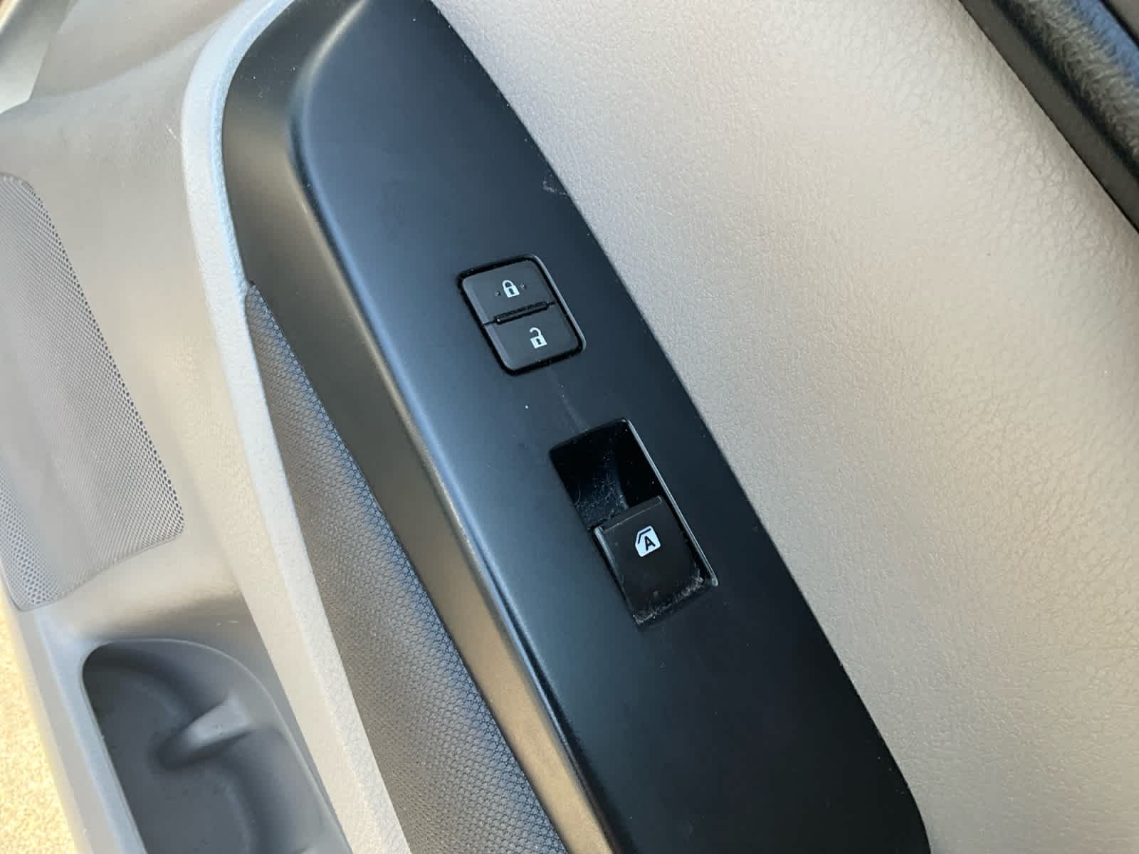 2017 Toyota Highlander LE