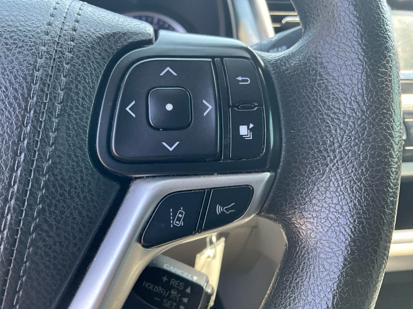 2017 Toyota Highlander LE