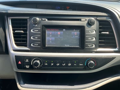 2017 Toyota Highlander LE