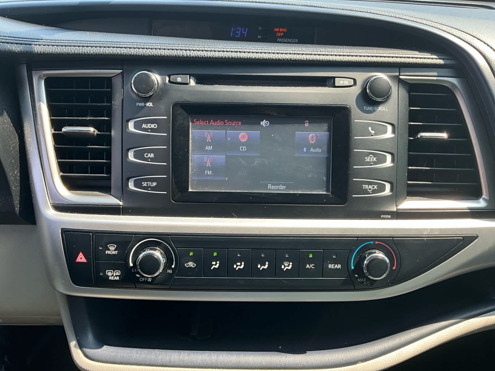 2017 Toyota Highlander LE