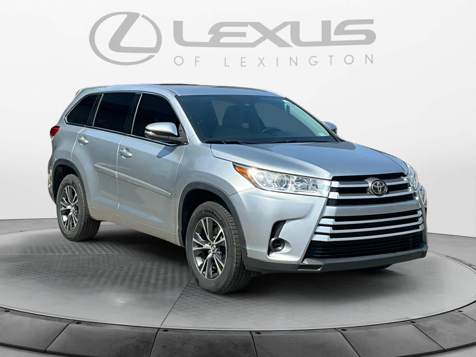 2017 Toyota Highlander LE