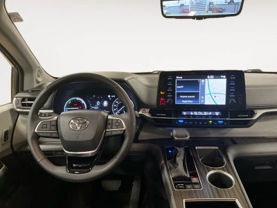 2023 Toyota Sienna Limited