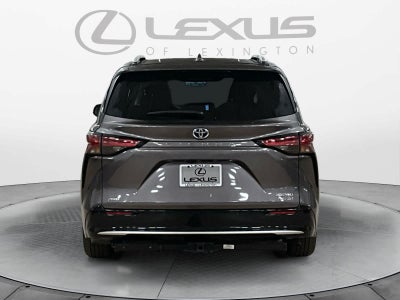 2023 Toyota Sienna Limited