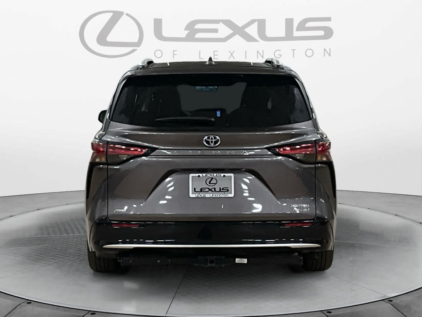 2023 Toyota Sienna Limited