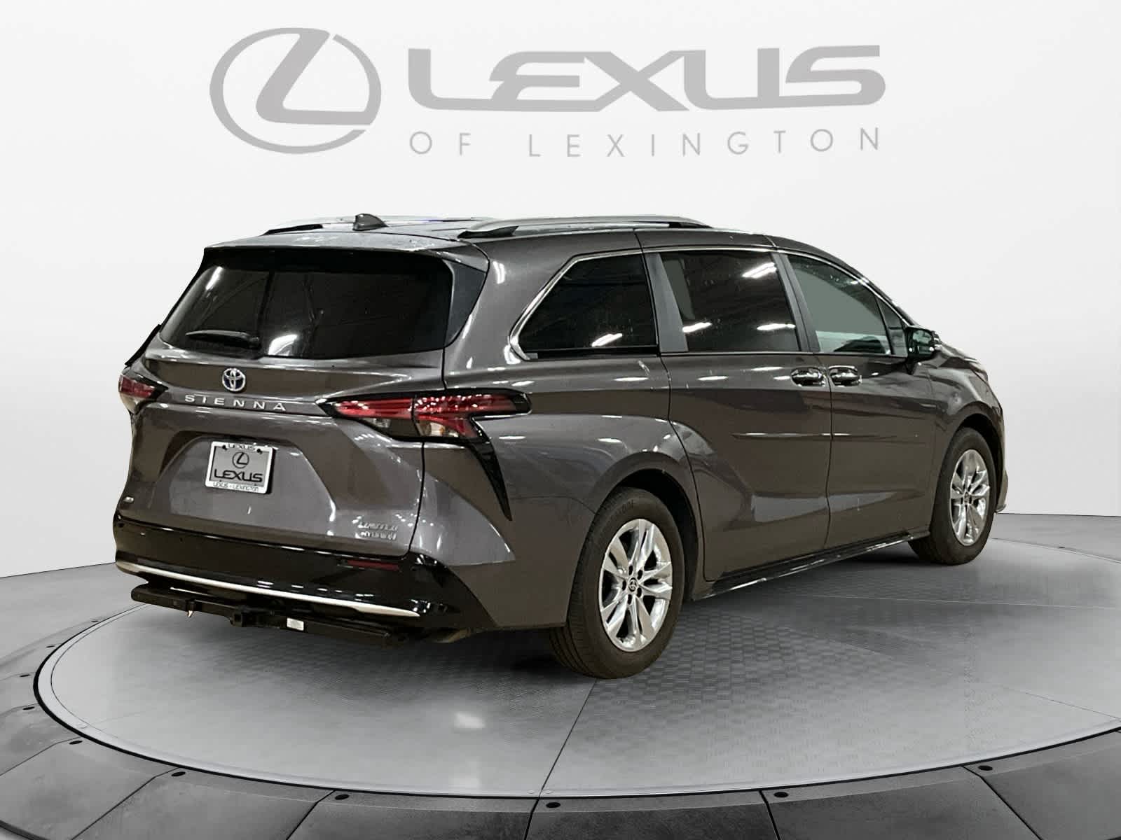 2023 Toyota Sienna Limited