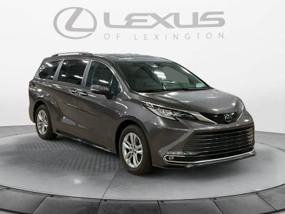 2023 Toyota Sienna Limited
