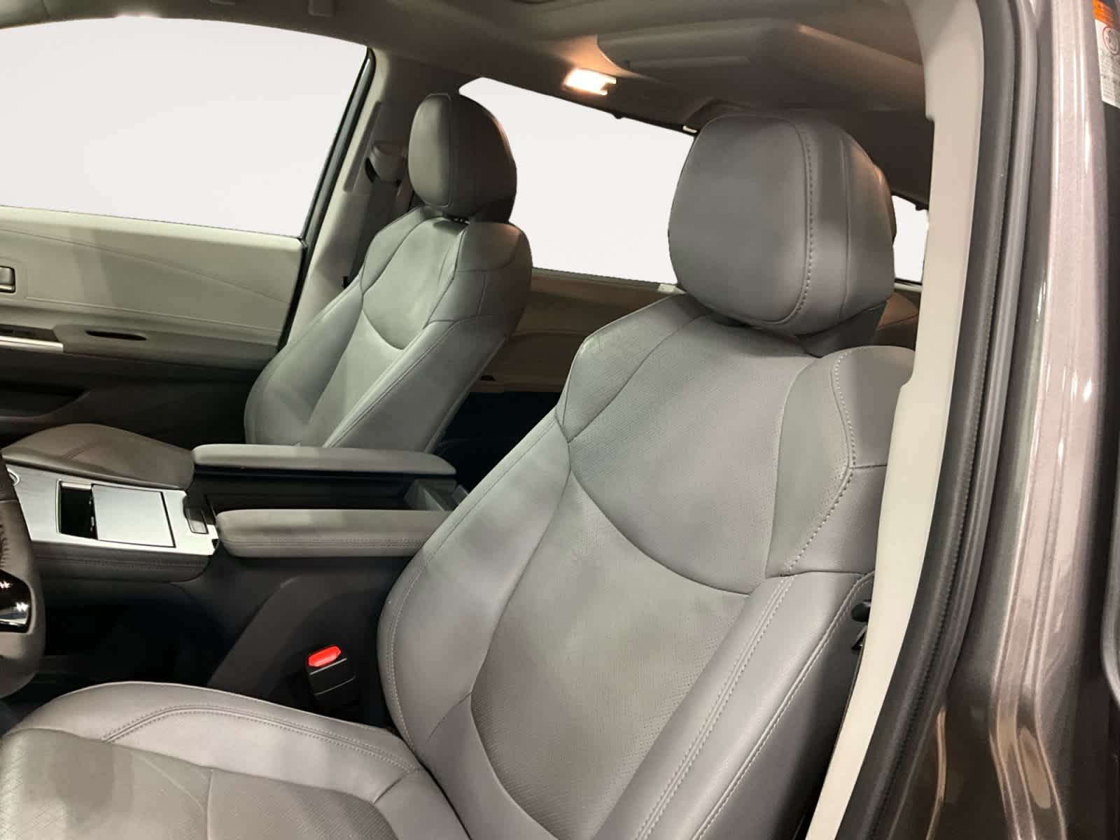 2023 Toyota Sienna Limited