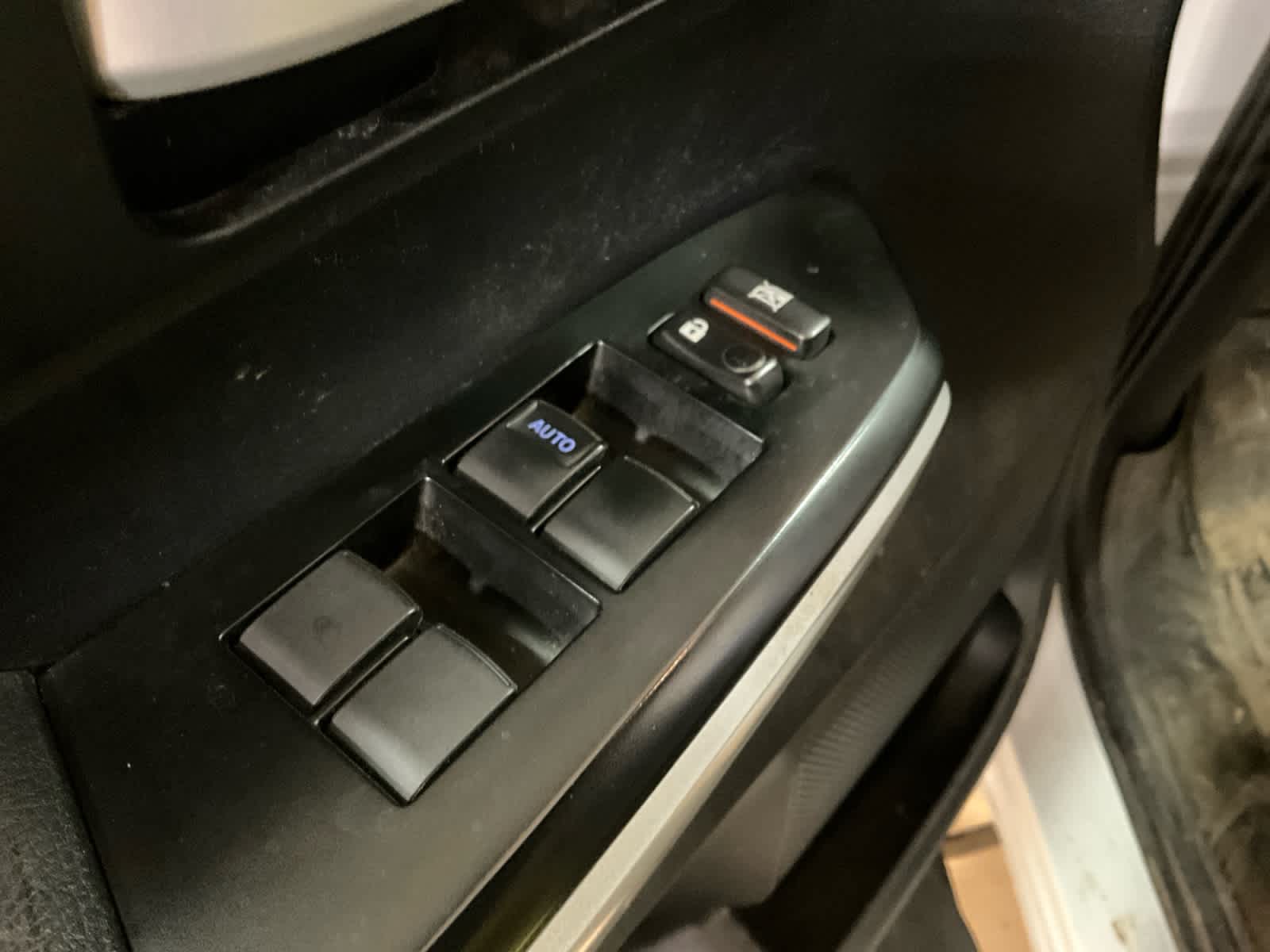 2014 Toyota Tundra SR5