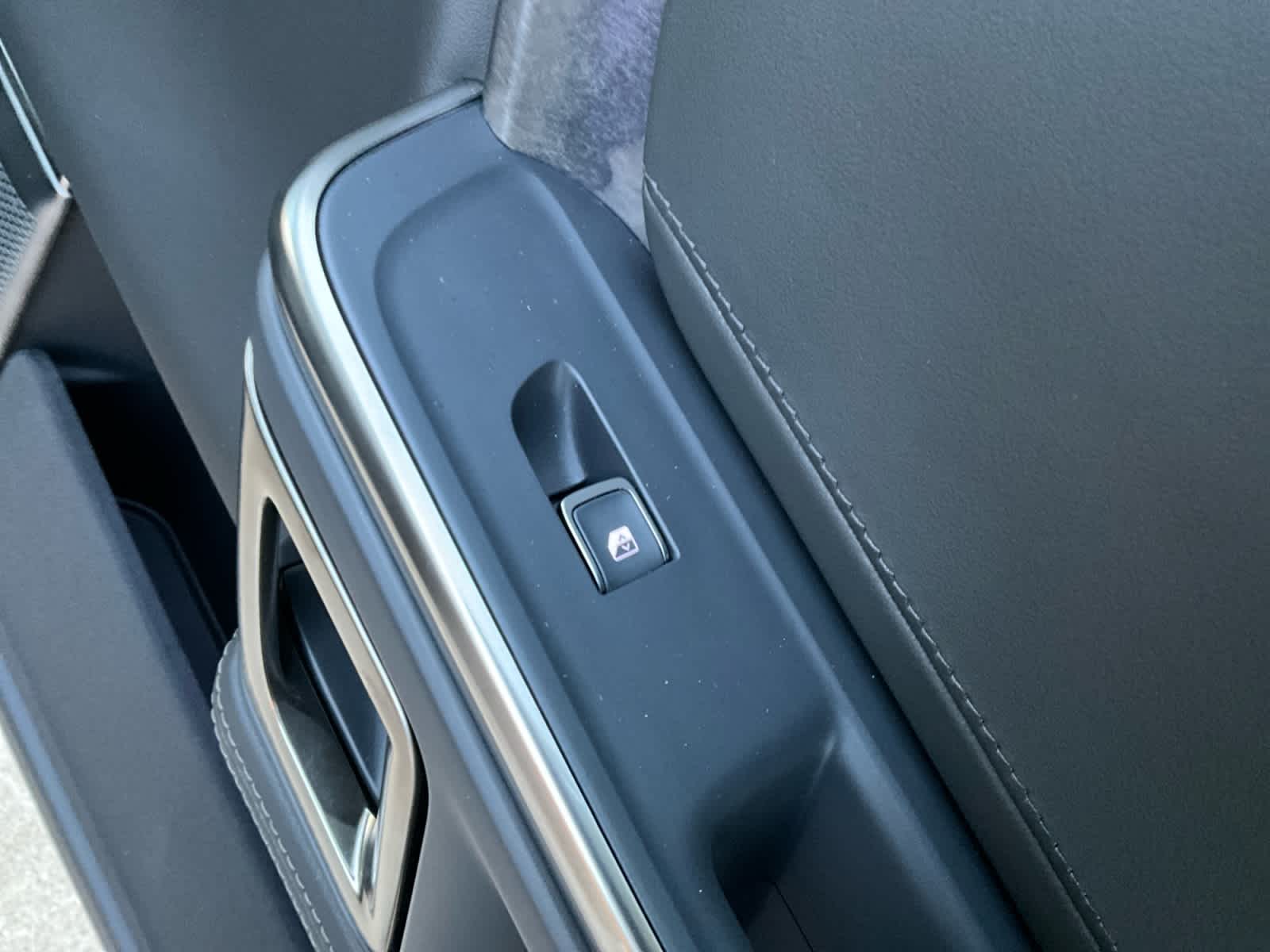 2023 Rivian R1T Adventure