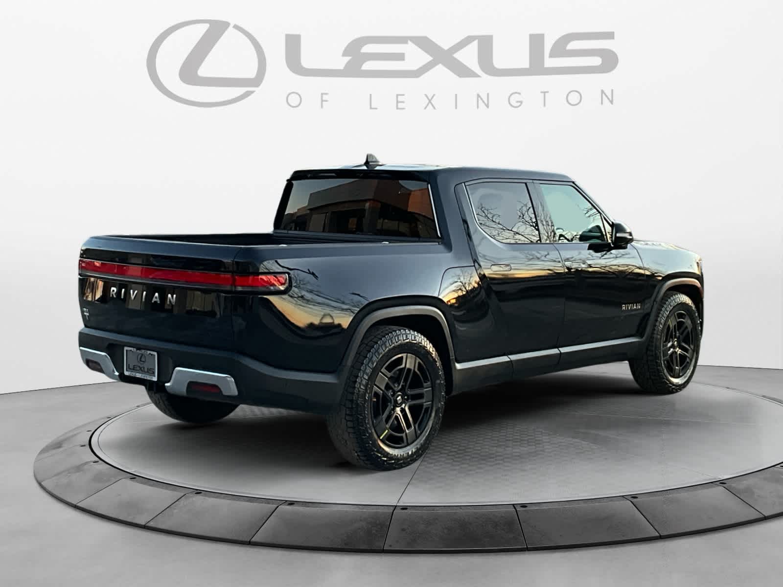 2023 Rivian R1T Adventure