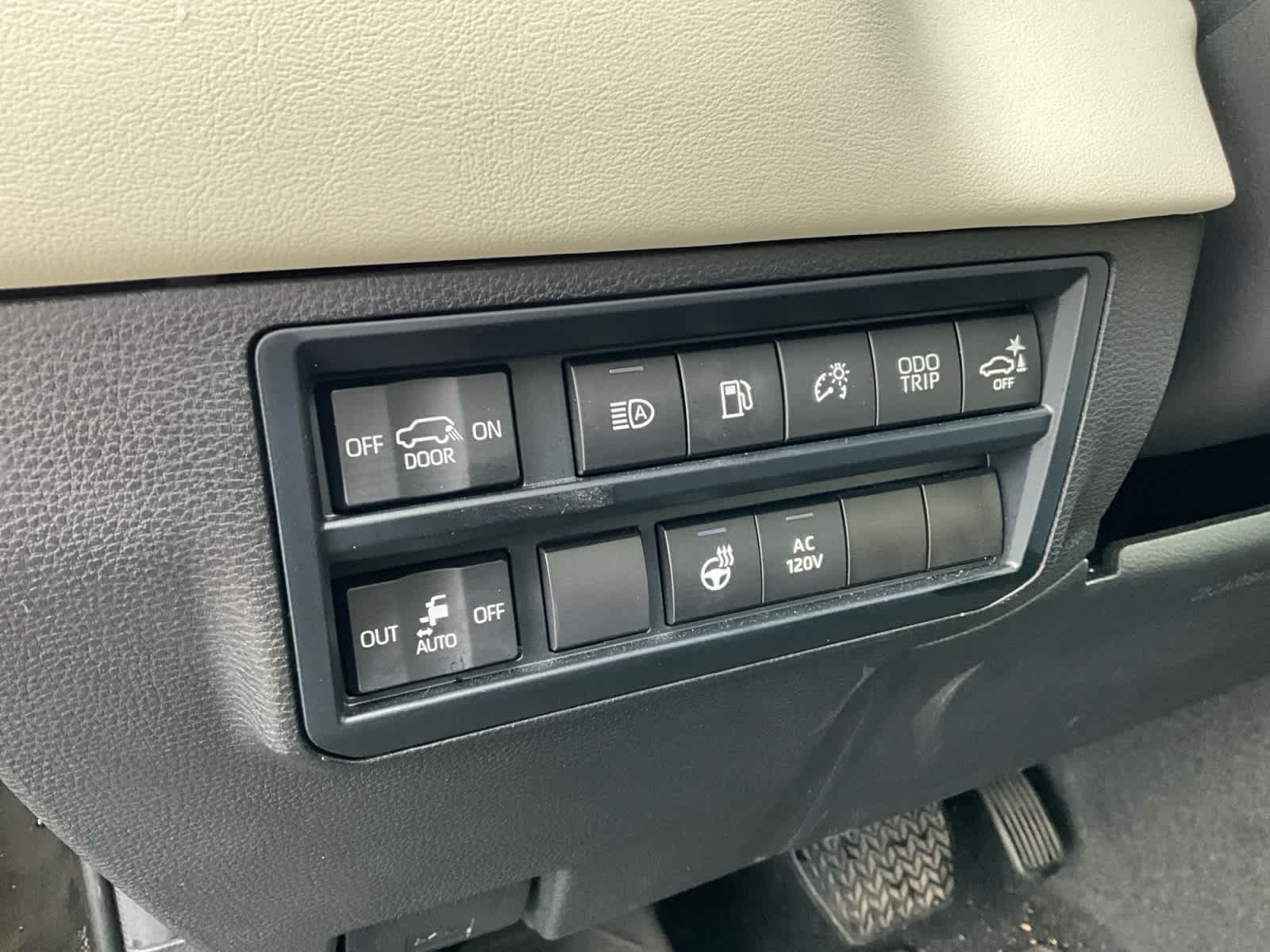 2023 Toyota Sequoia Capstone
