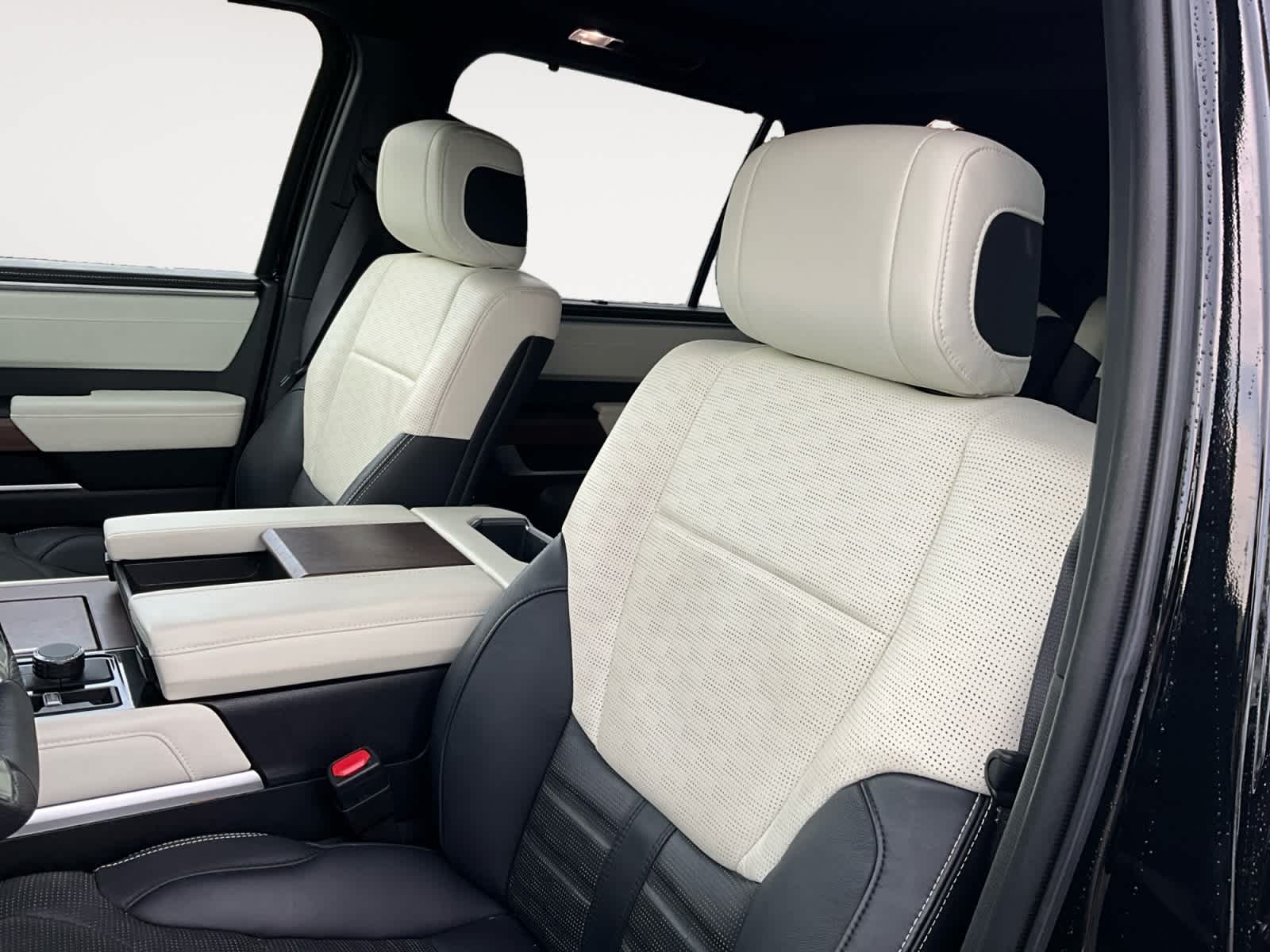 2023 Toyota Sequoia Capstone