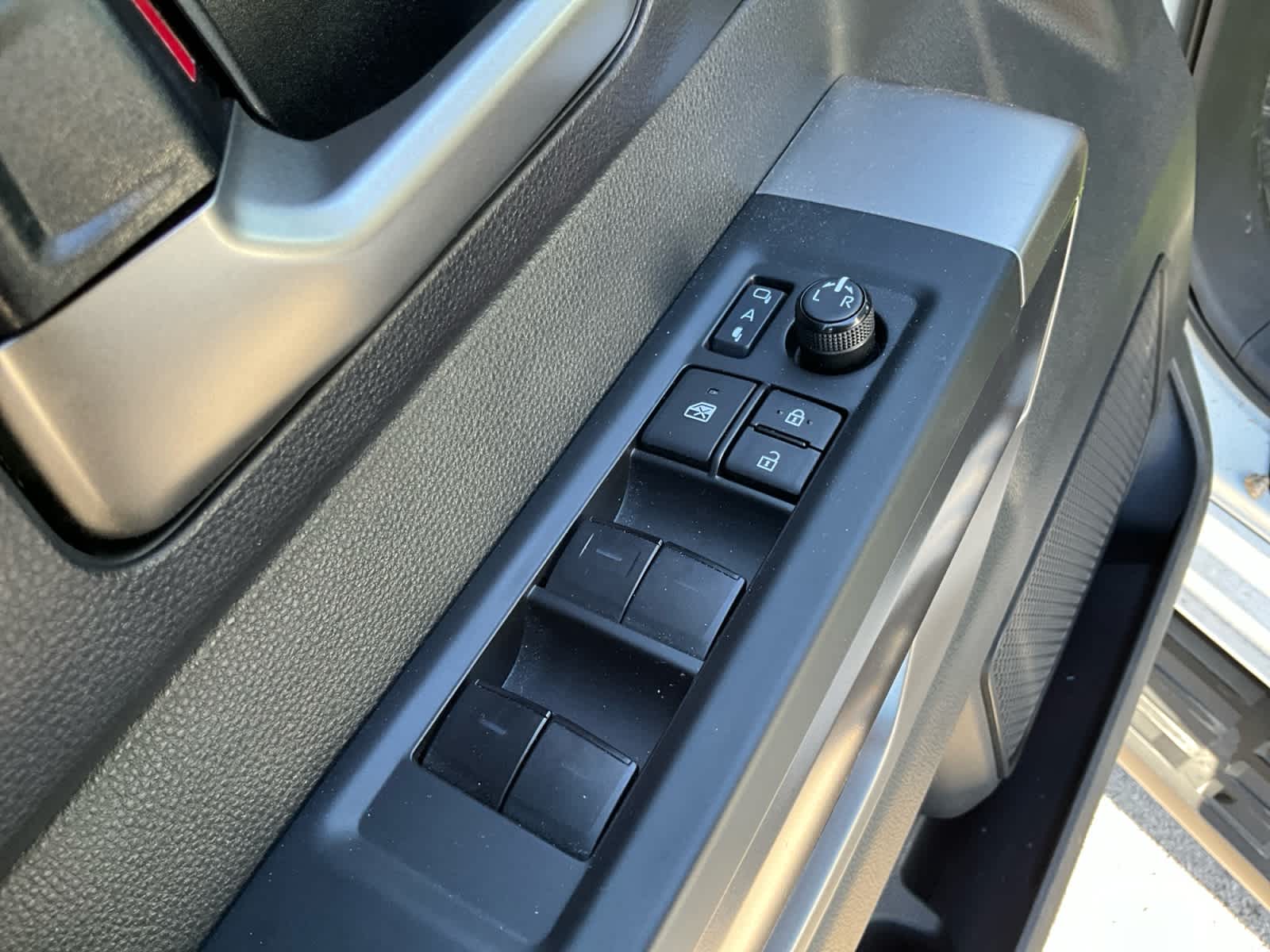 2024 Toyota Sequoia SR5