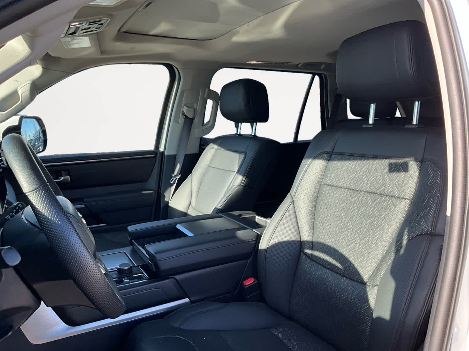 2024 Toyota Sequoia SR5