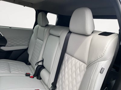 2025 Mitsubishi Outlander Plug-In Hybrid SEL Platinum Edition