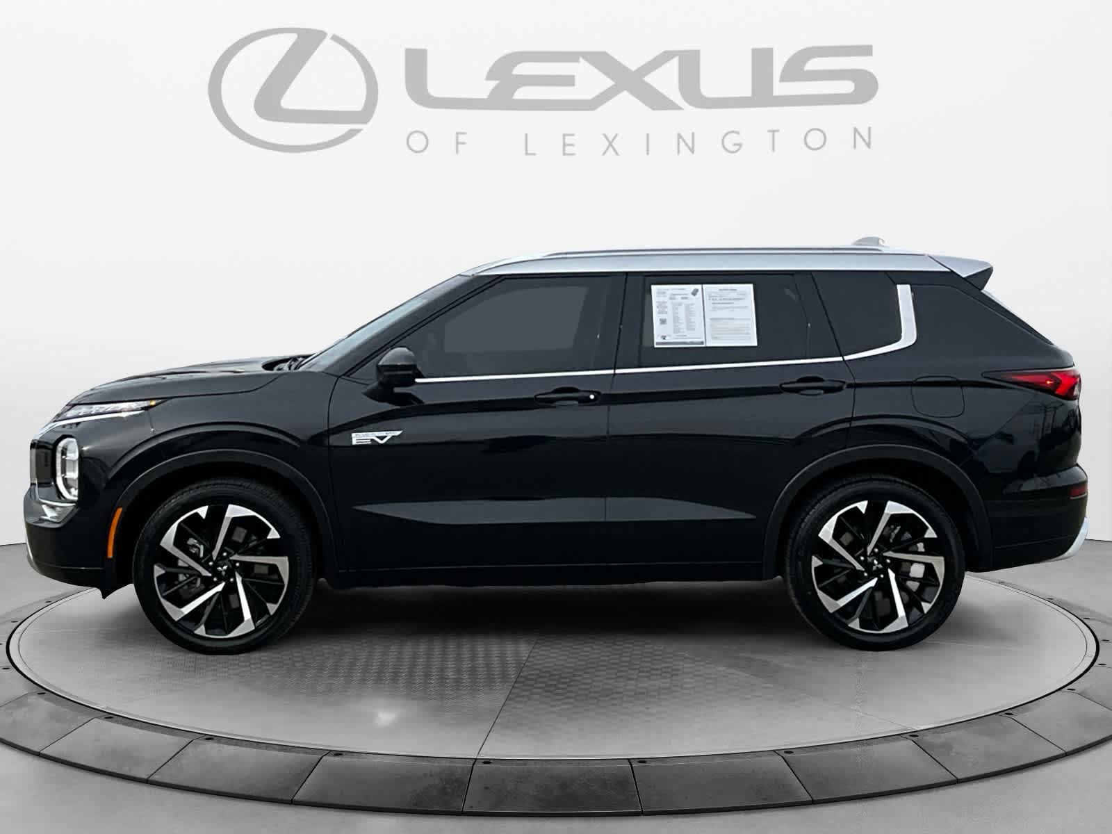 2025 Mitsubishi Outlander Plug-In Hybrid SEL Platinum Edition