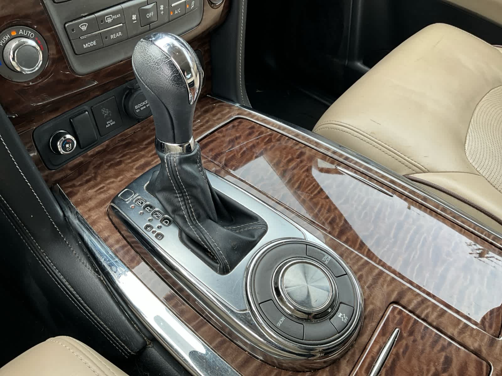 2020 Nissan Armada Platinum