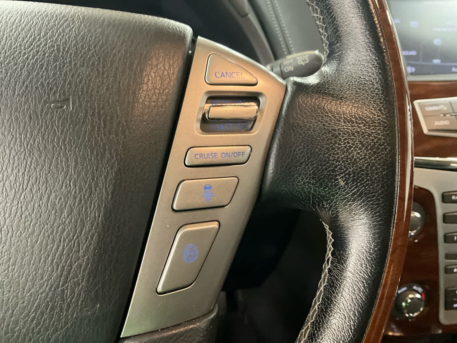 2018 INFINITI QX80 AWD