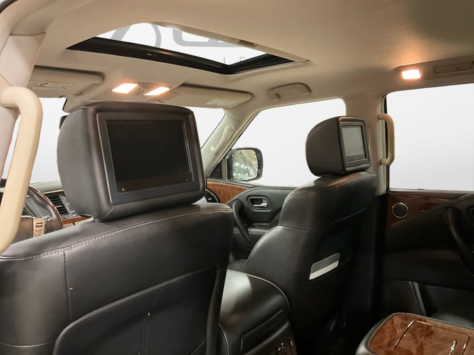 2018 INFINITI QX80 AWD