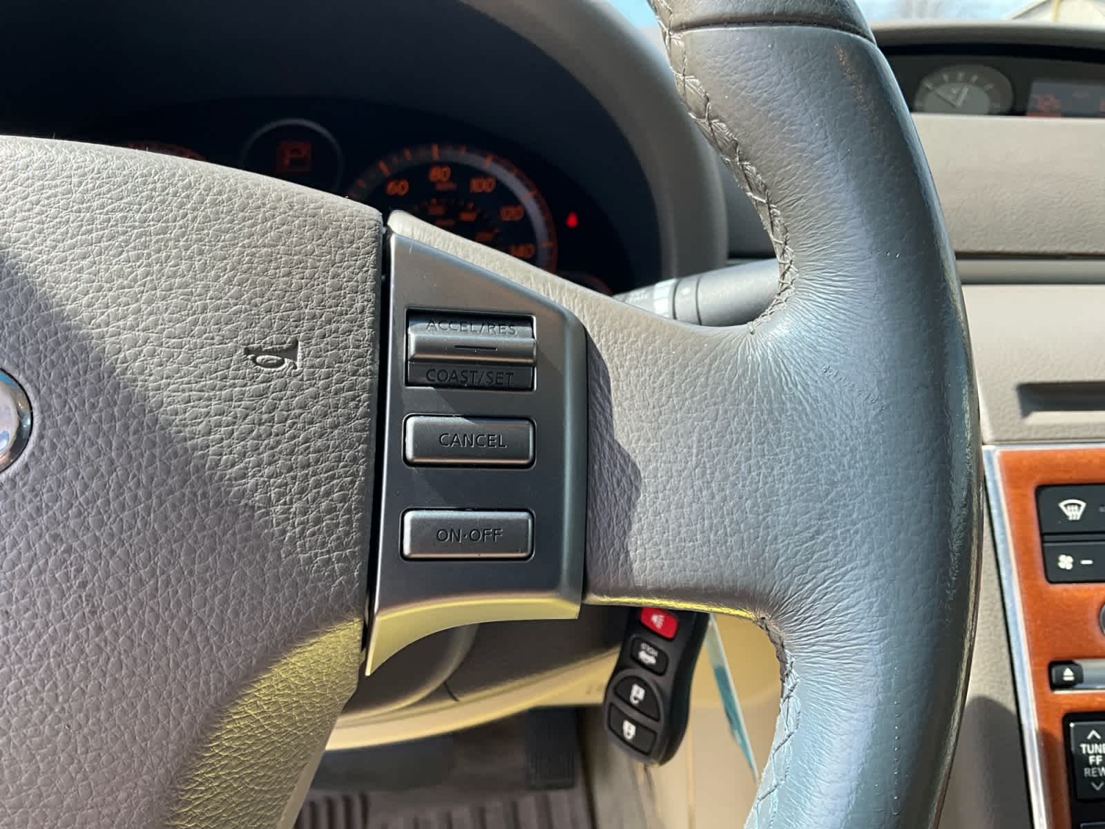 2005 INFINITI G35 2dr Cpe Auto