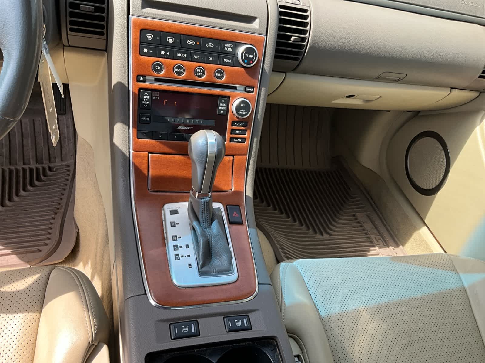 2005 INFINITI G35 2dr Cpe Auto