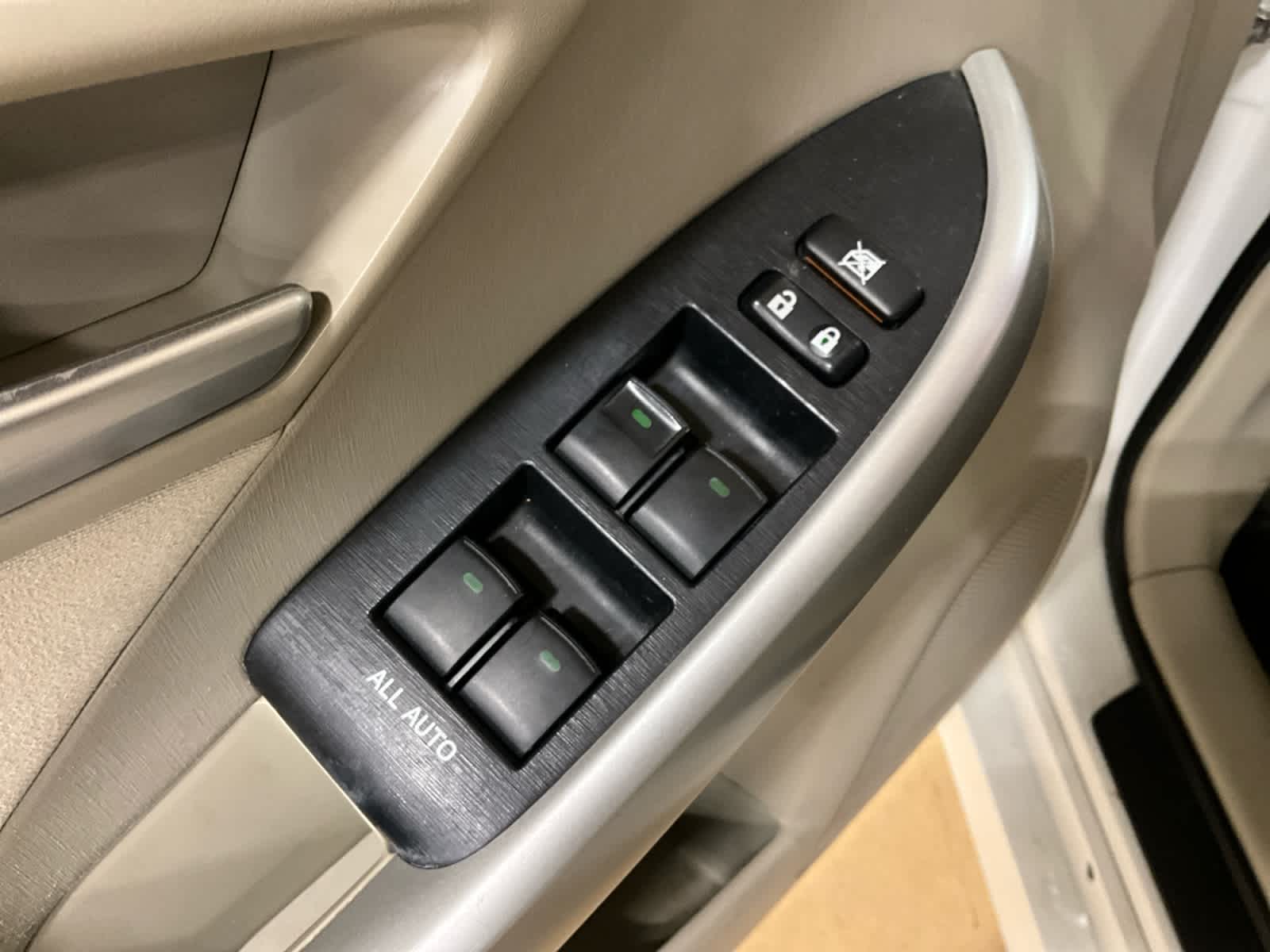 2014 Toyota Prius Two