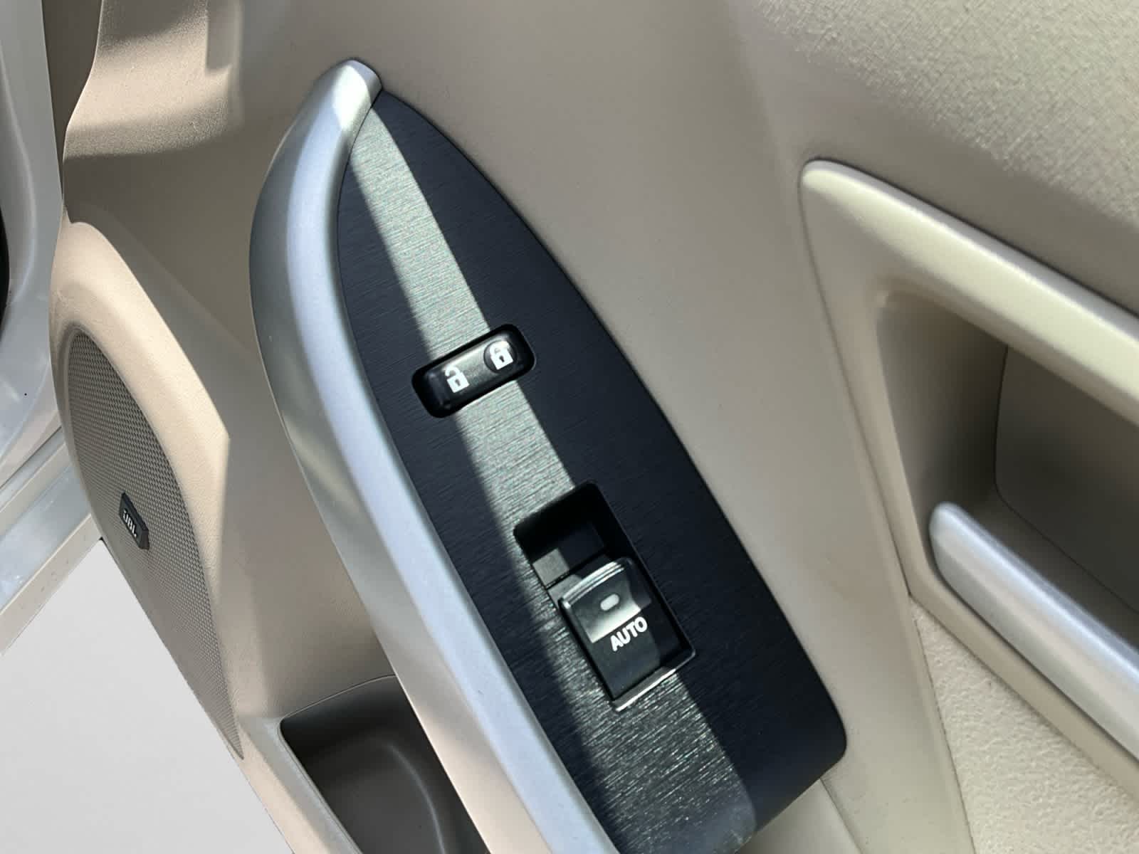 2010 Toyota Prius III