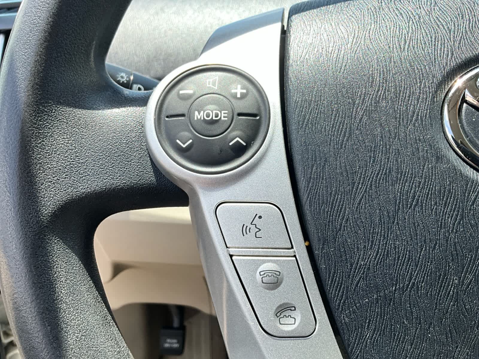 2010 Toyota Prius III