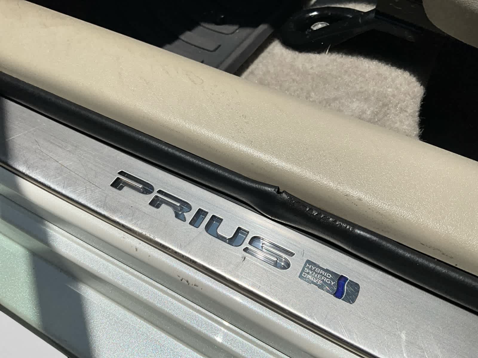 2010 Toyota Prius III