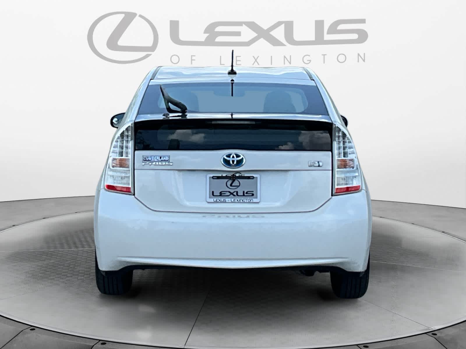 2010 Toyota Prius III