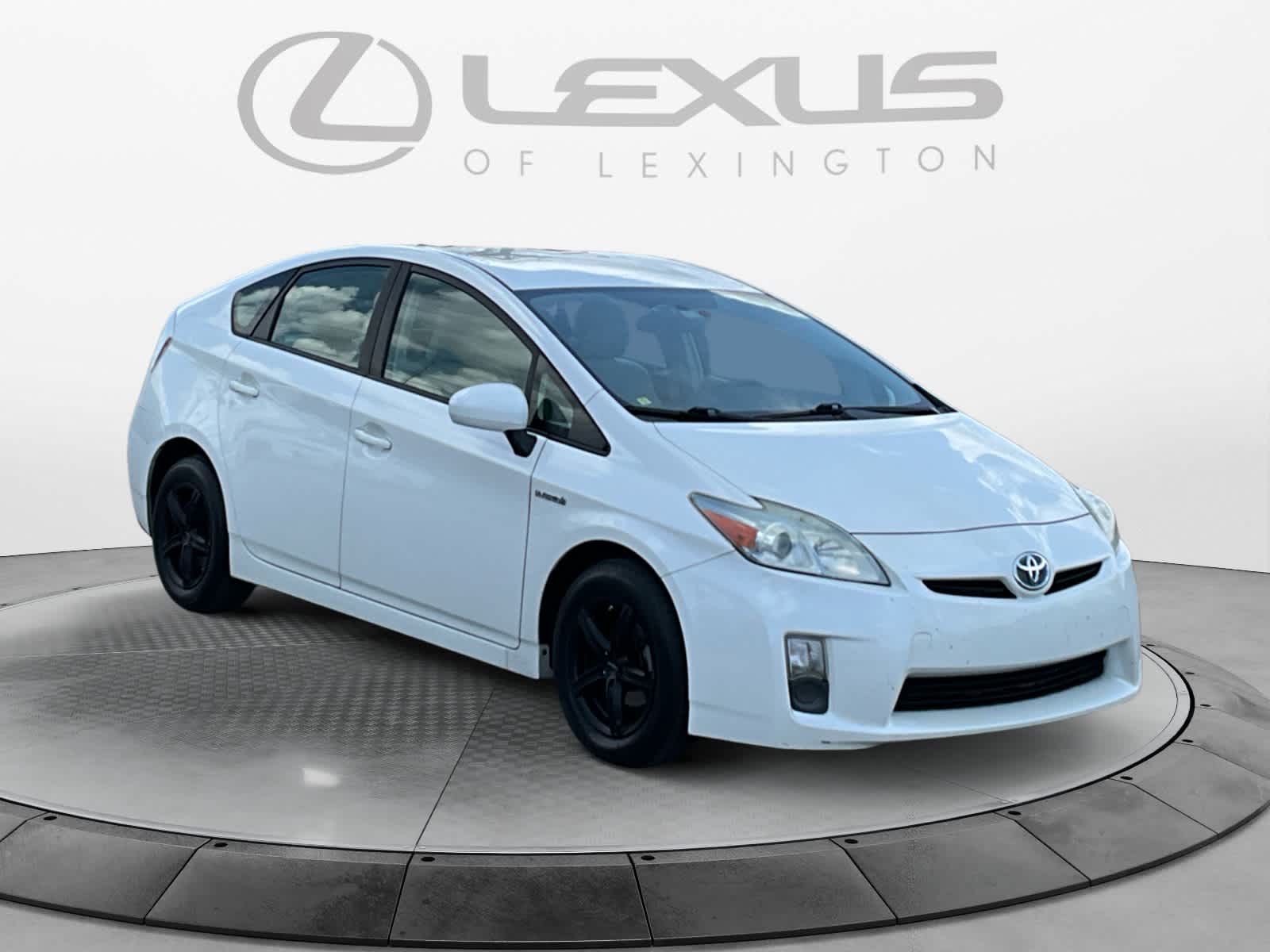 2010 Toyota Prius III