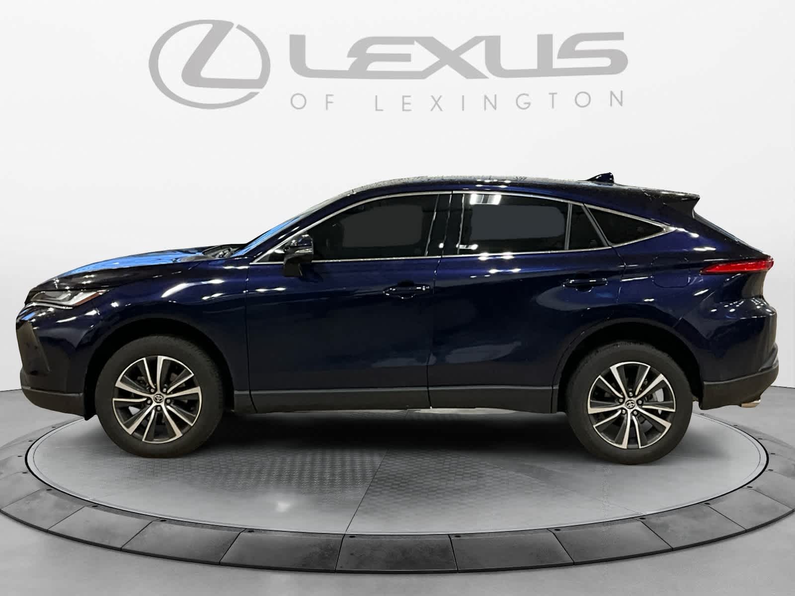 2023 Toyota Venza LE