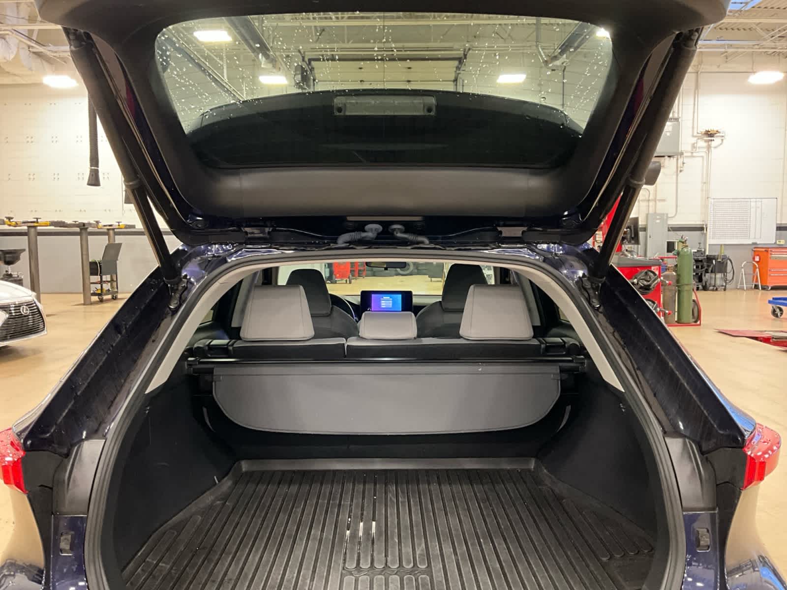 2023 Toyota Venza LE